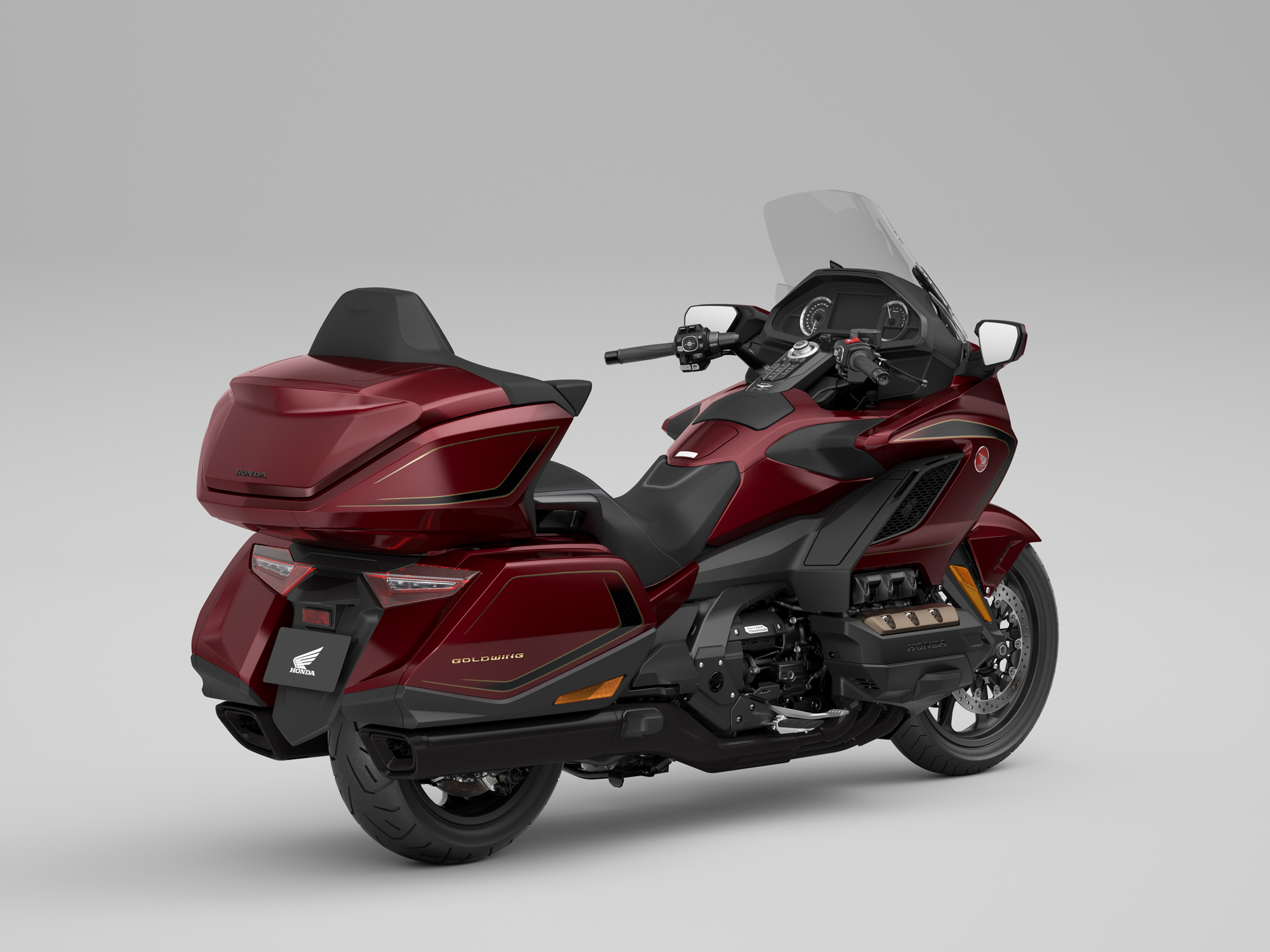 2025-GL1800_ED_AirBag_DCT_Studio_Red_Rh-RrQ_M